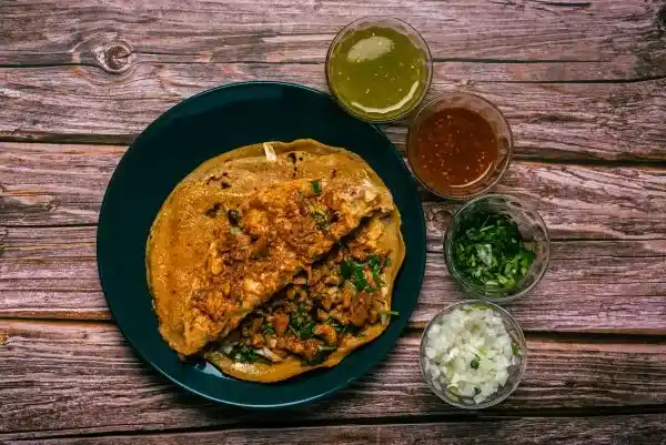 gringa-typical-mexican-dish-gringa