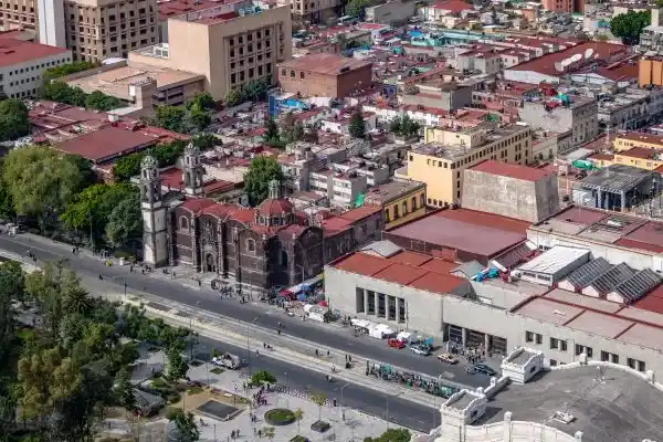 aerial-view-of-mexico-city-and-parroquia-de-la-santa Veracruz.