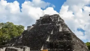 the-mayan-pyramid-of-chacchoben-Mayan-Ruins